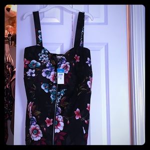 RUE21 Floral front zip up Stretch top